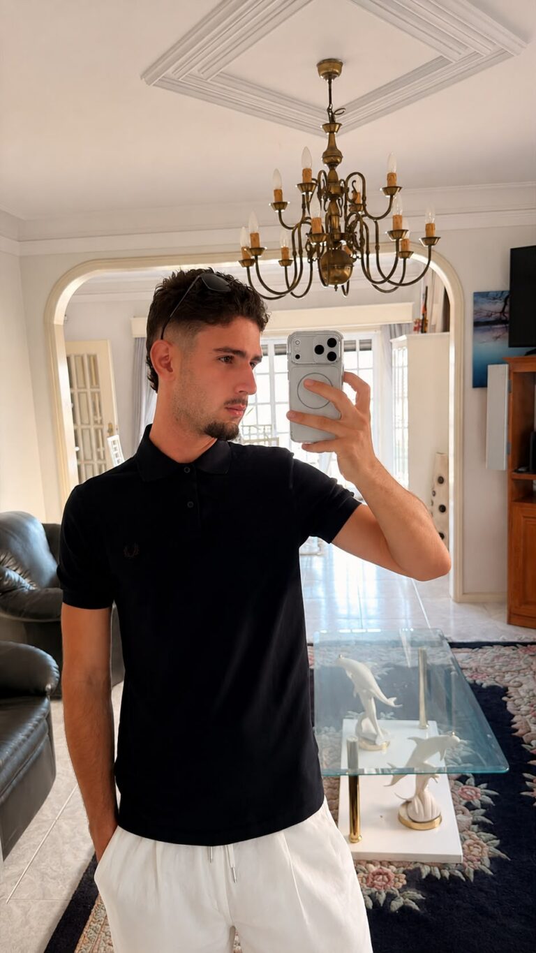 Hugo • Avec